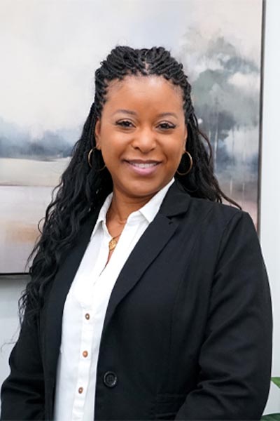 Kellye, Front Office staff at Dental Images of Gwinnett